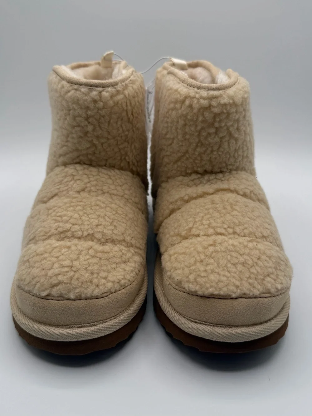 Old Navy Sherpa Adora Boots Girls Youth Size 3 Beige Cozy Winter NWT